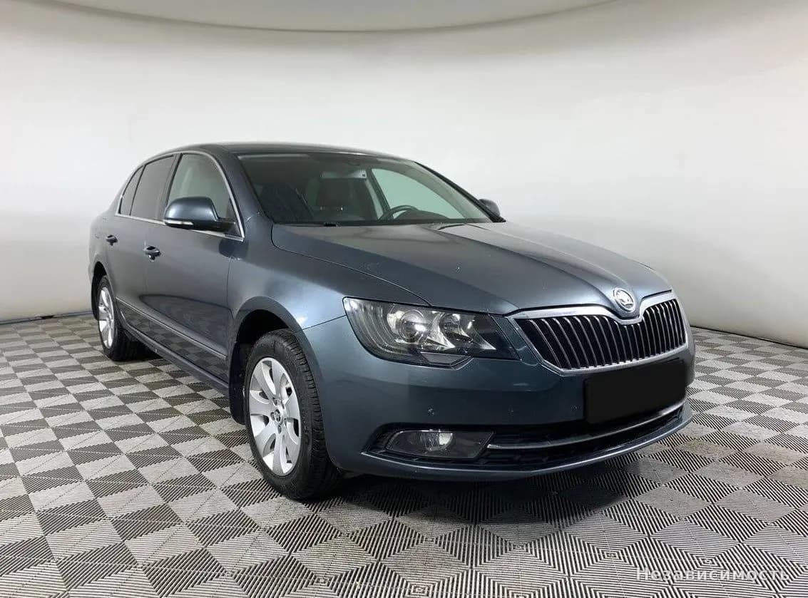 Skoda Superb 2014 с пробегом — фото 3