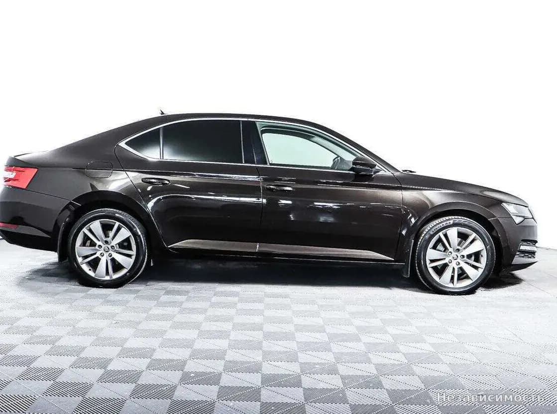 Skoda Superb 2021 с пробегом — фото 4
