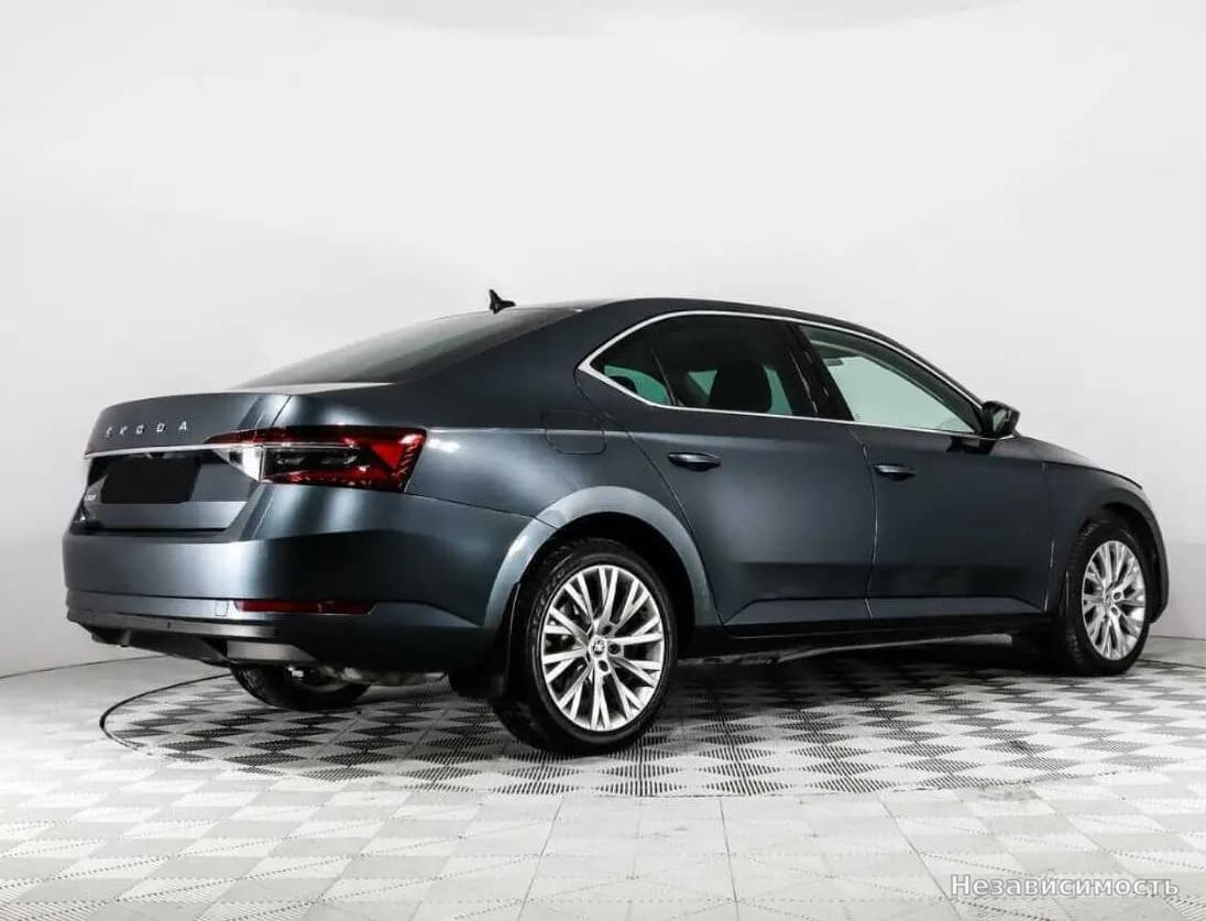 Skoda Superb 2019 с пробегом — фото 5