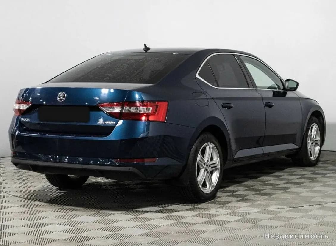 Skoda Superb 2015 с пробегом — фото 5