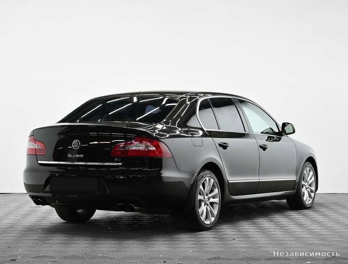 Skoda Superb 2012 с пробегом — фото 4