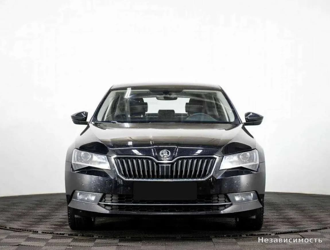 Skoda Superb 2017 с пробегом — фото 2
