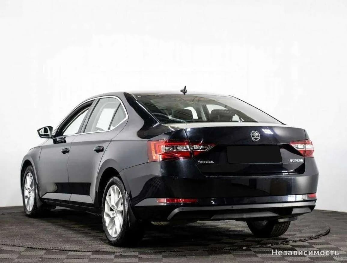 Skoda Superb 2017 с пробегом — фото 4