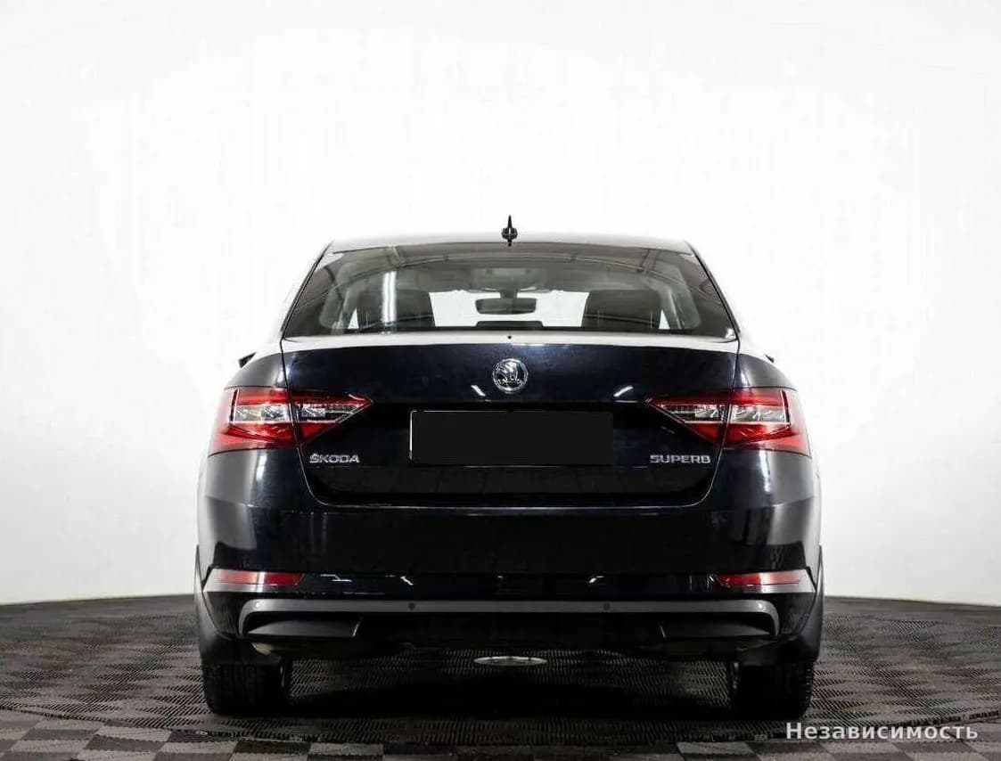 Skoda Superb 2017 с пробегом — фото 5