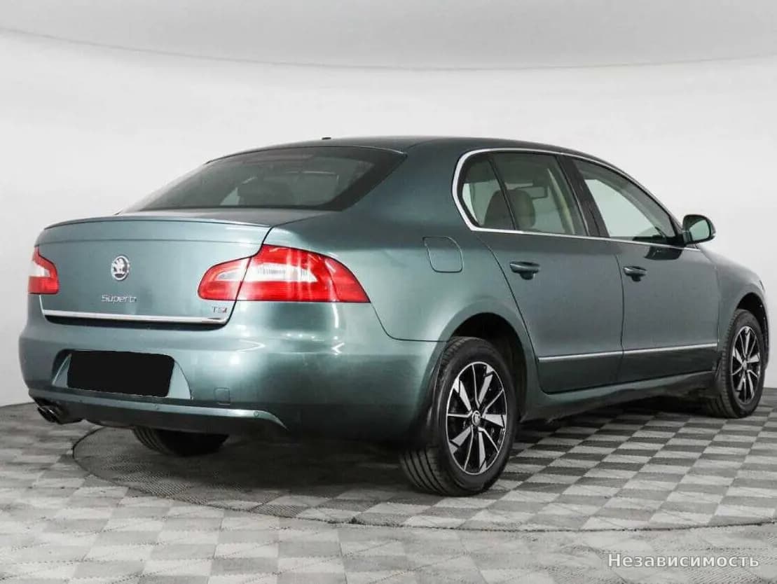 Skoda Superb 2012 с пробегом — фото 5