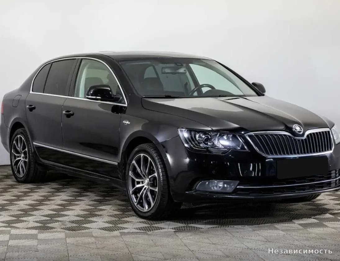 Skoda Superb 2014 с пробегом — фото 3
