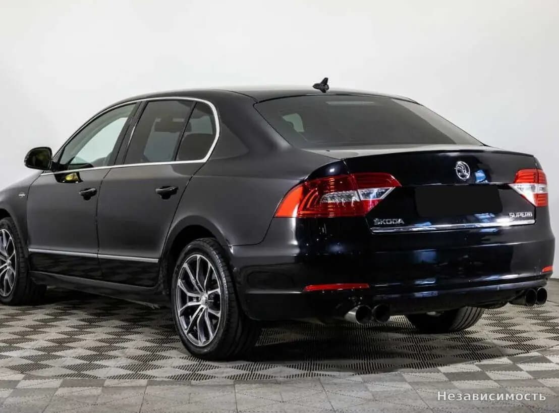 Skoda Superb 2014 с пробегом — фото 7