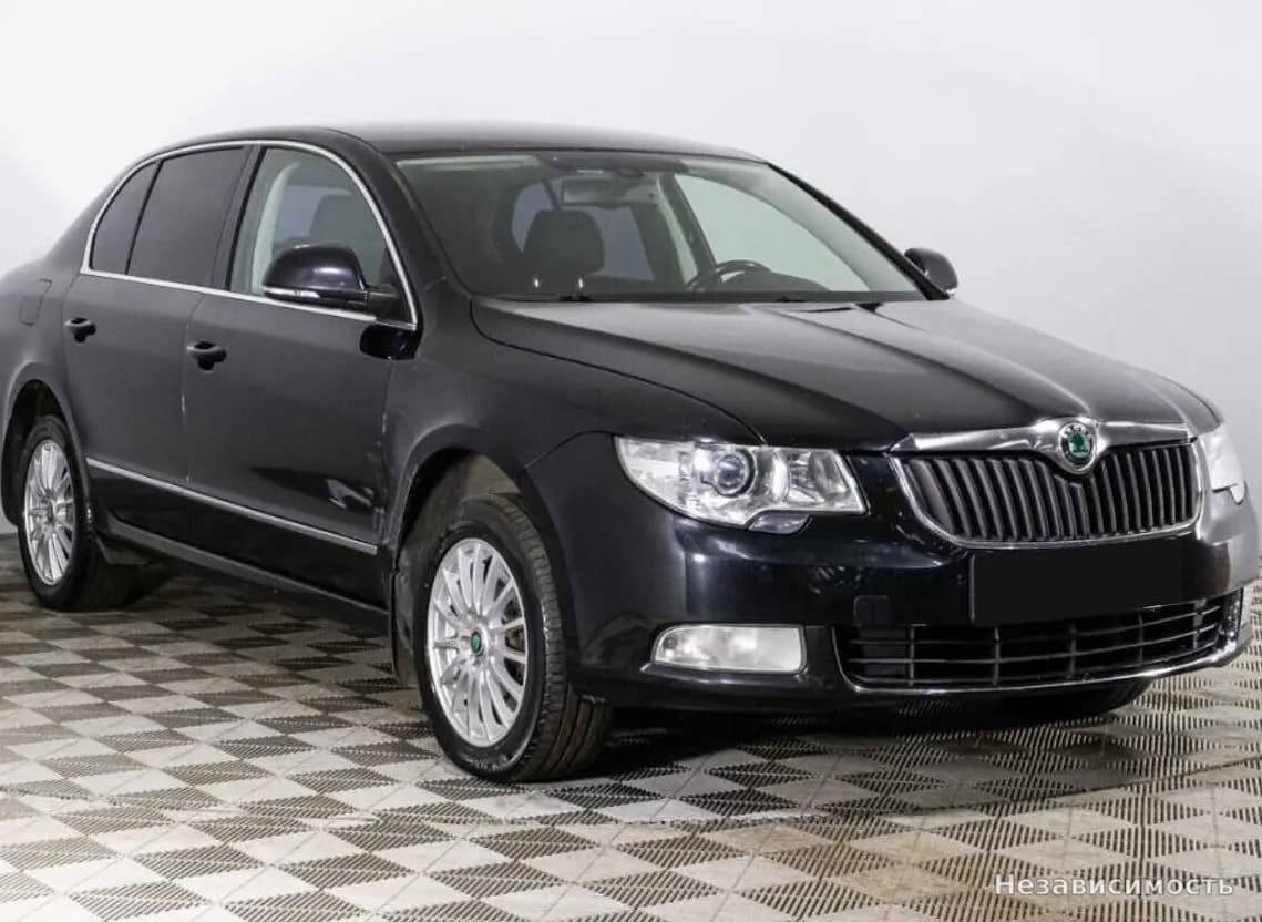 Skoda Superb 2012 с пробегом — фото 3