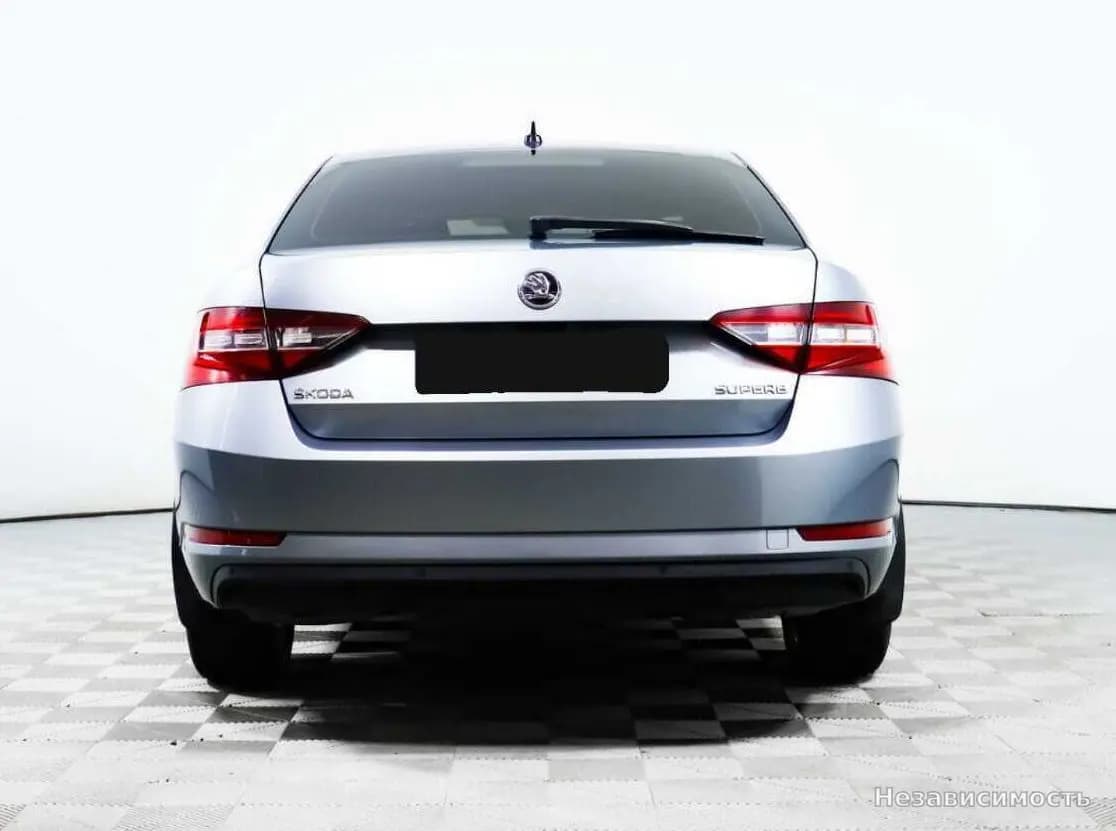 Skoda Superb 2017 с пробегом — фото 5