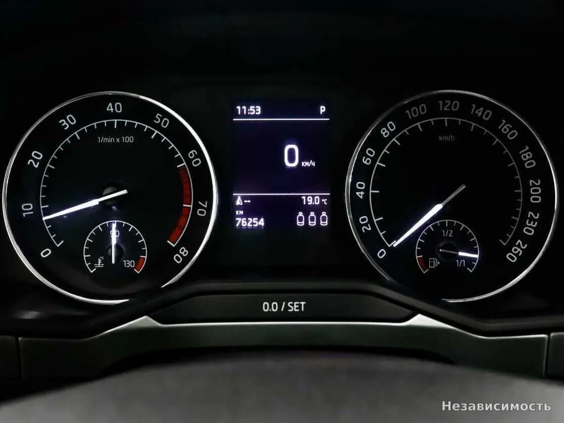 Skoda Superb 2017 с пробегом — фото 8