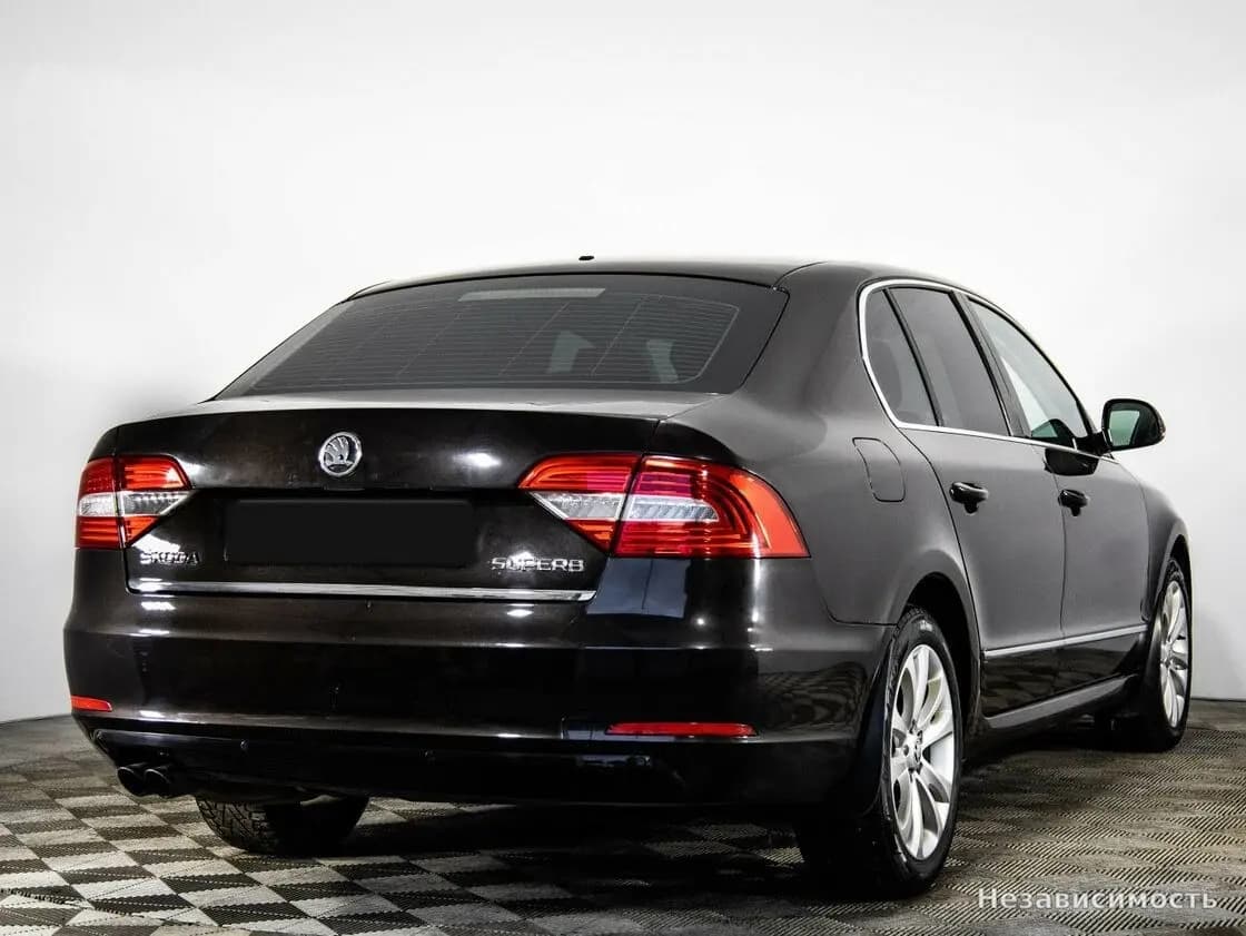 Skoda Superb 2014 с пробегом — фото 4