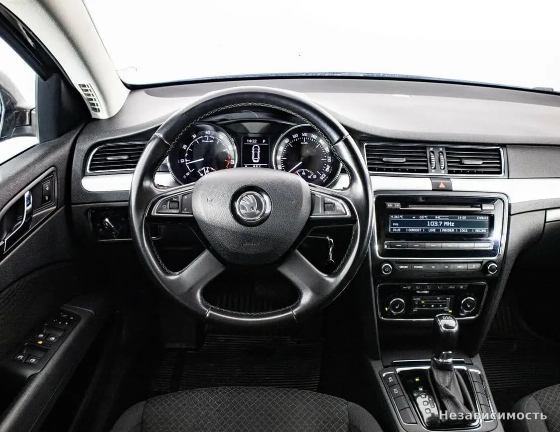 Skoda Superb 2014 с пробегом — фото 8