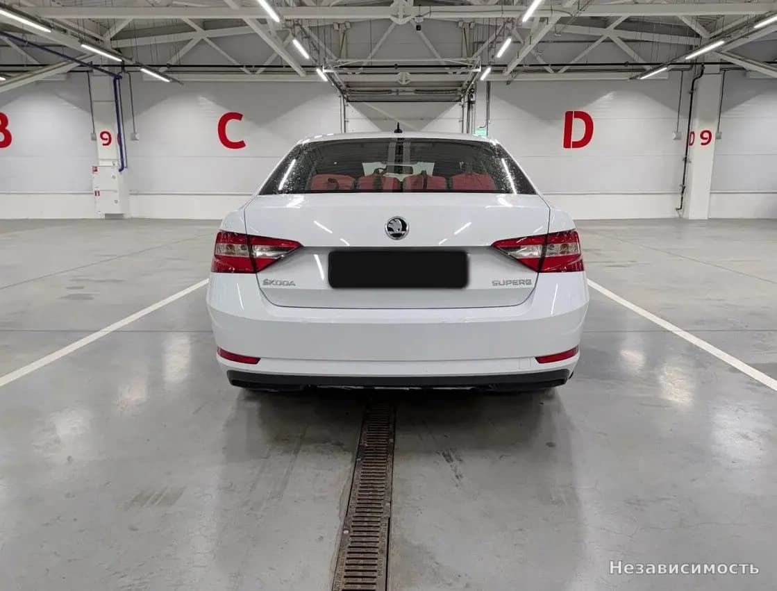 Skoda Superb 2016 с пробегом — фото 6