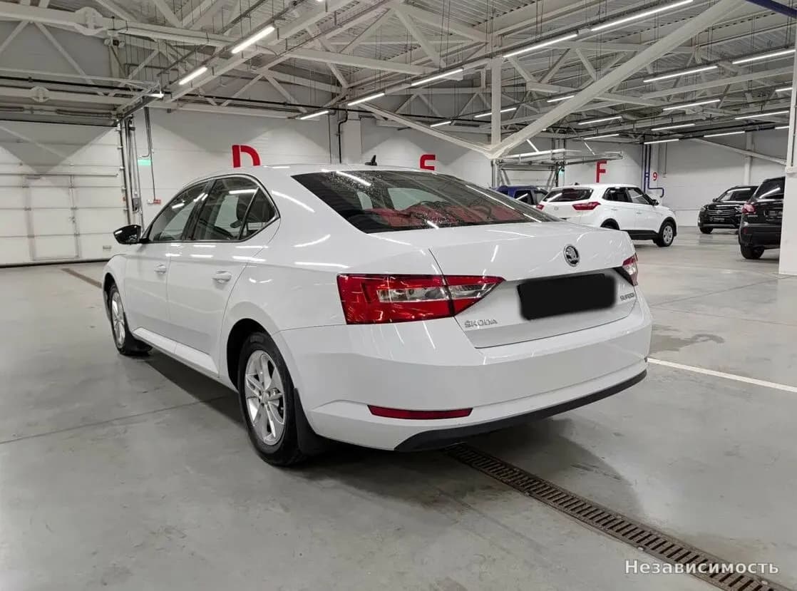 Skoda Superb 2016 с пробегом — фото 7