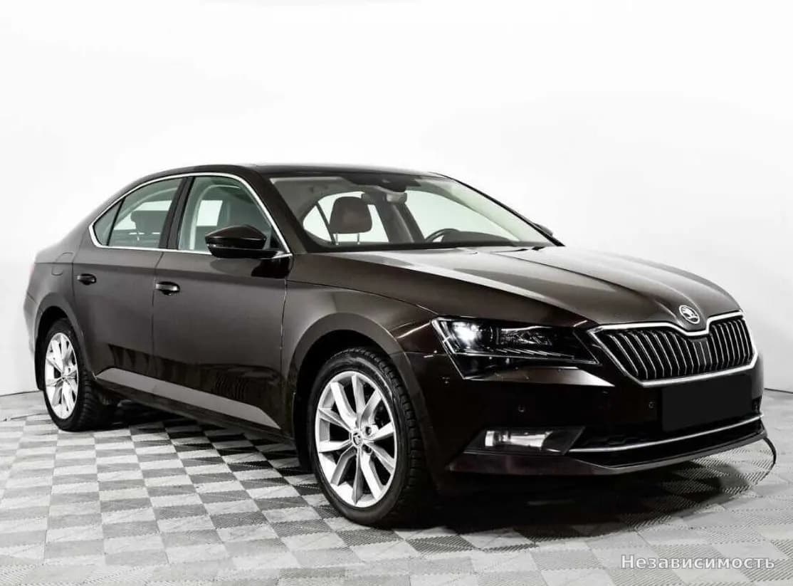 Skoda Superb 2016 с пробегом — фото 3