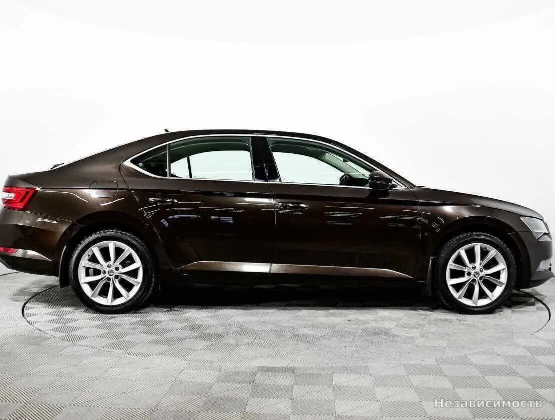Skoda Superb 2016 с пробегом — фото 4