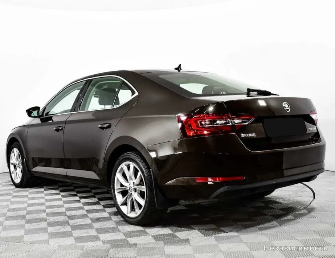 Skoda Superb 2016 с пробегом — фото 7