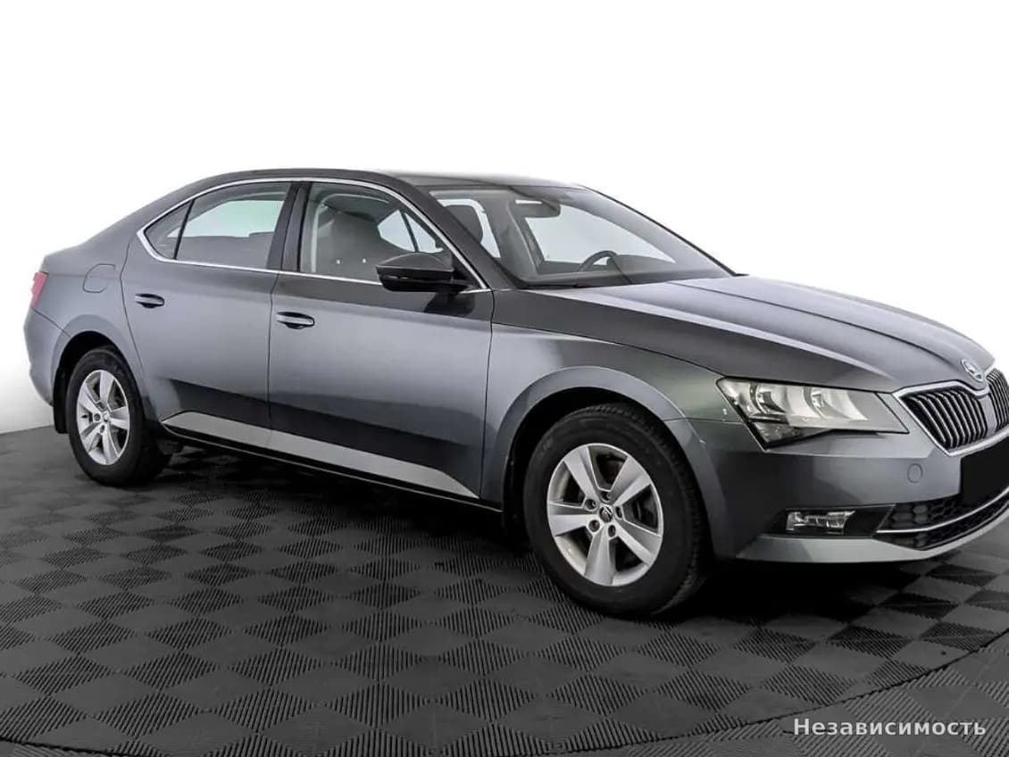 Skoda Superb 2018 с пробегом — фото 3