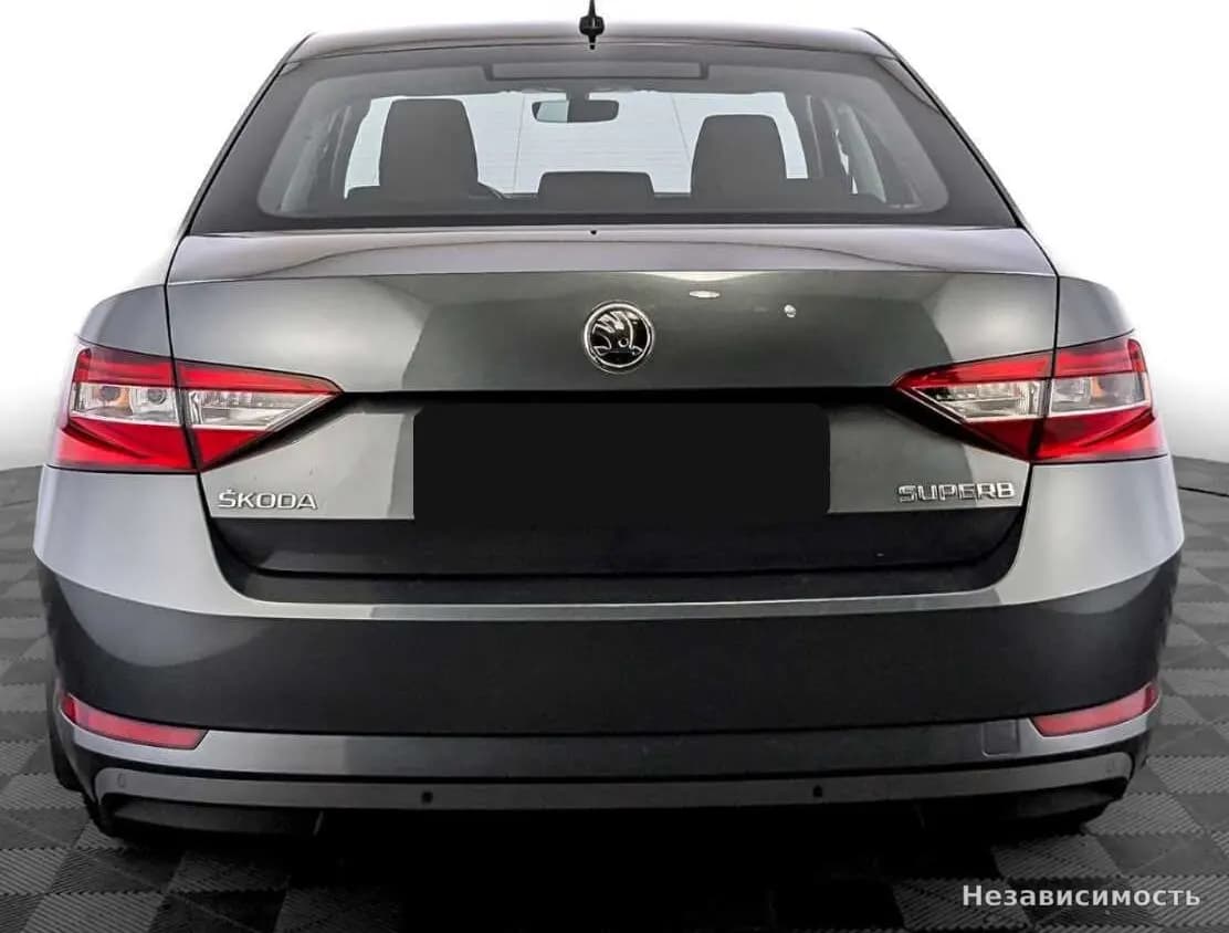 Skoda Superb 2018 с пробегом — фото 6