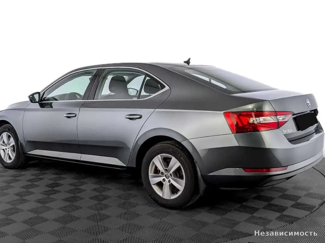 Skoda Superb 2018 с пробегом — фото 7