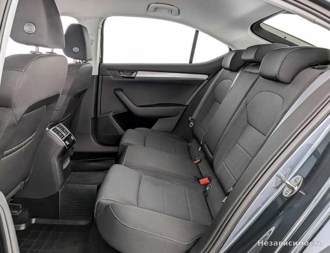 Skoda Superb 2018 с пробегом — фото 10
