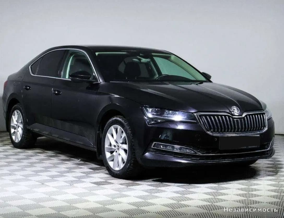 Skoda Superb 2020 с пробегом — фото 3