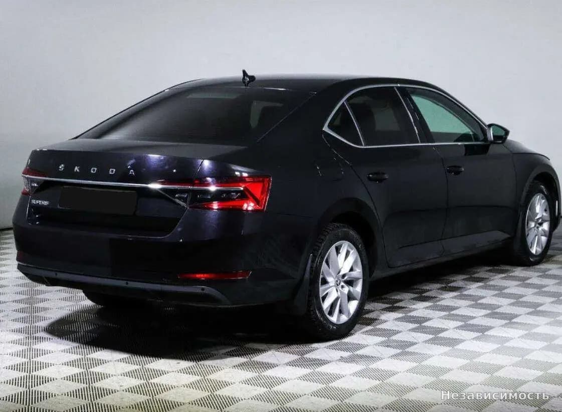 Skoda Superb 2020 с пробегом — фото 5