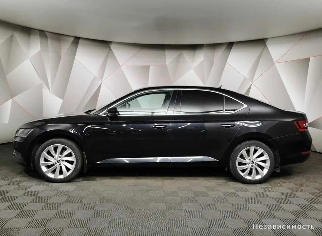 Skoda Superb 2017 с пробегом — фото 5