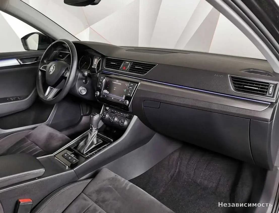 Skoda Superb 2017 с пробегом — фото 9