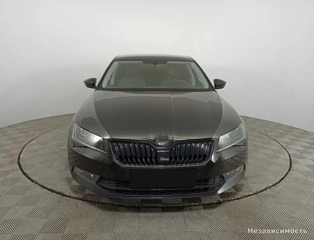 Skoda Superb 2018 с пробегом — фото 2
