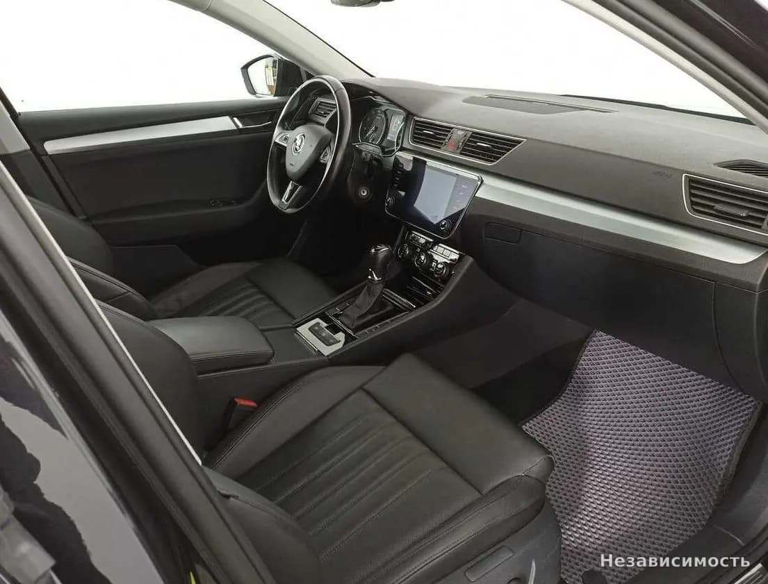 Skoda Superb 2018 с пробегом — фото 9