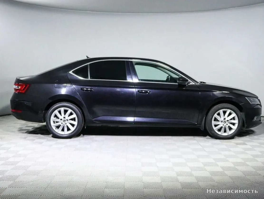 Skoda Superb 2019 с пробегом — фото 4
