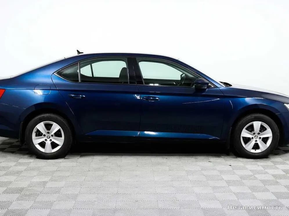 Skoda Superb 2020 с пробегом — фото 4