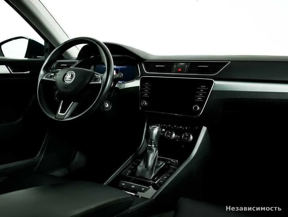 Skoda Superb 2019 с пробегом — фото 9