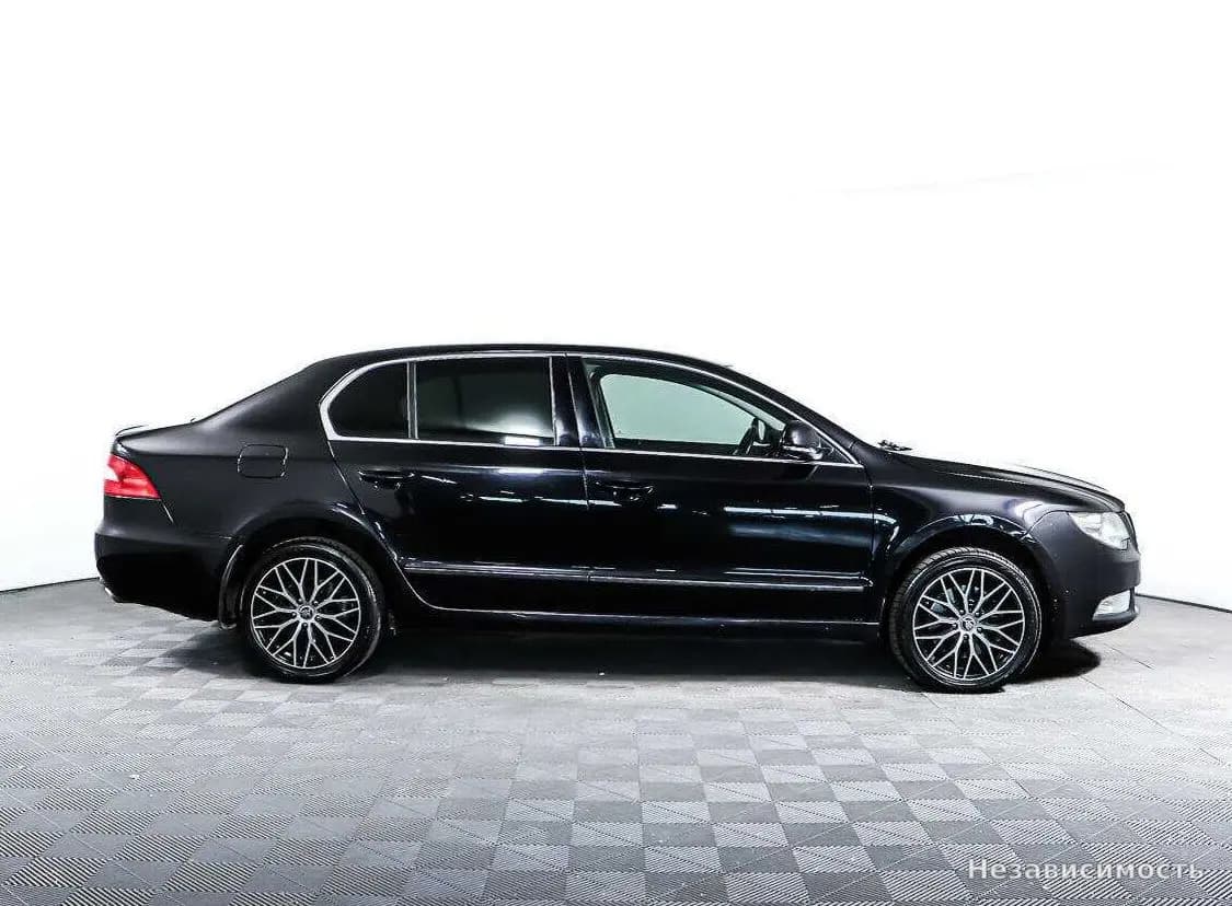 Skoda Superb 2012 с пробегом — фото 4