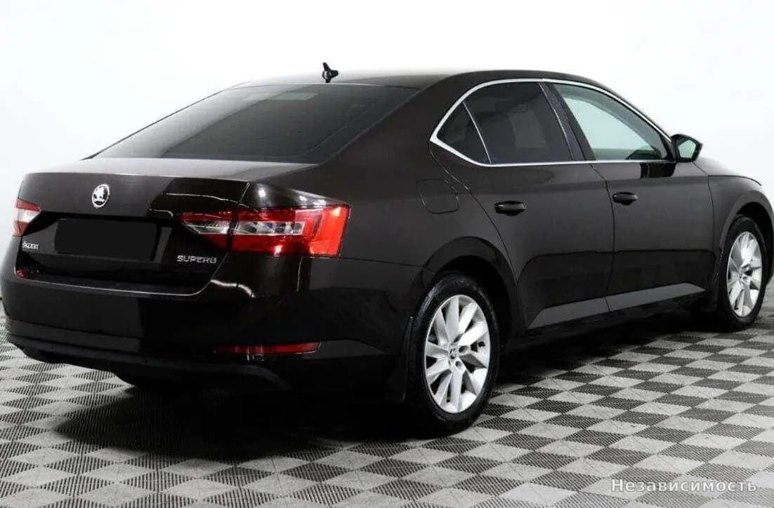 Skoda Superb 2015 с пробегом — фото 5