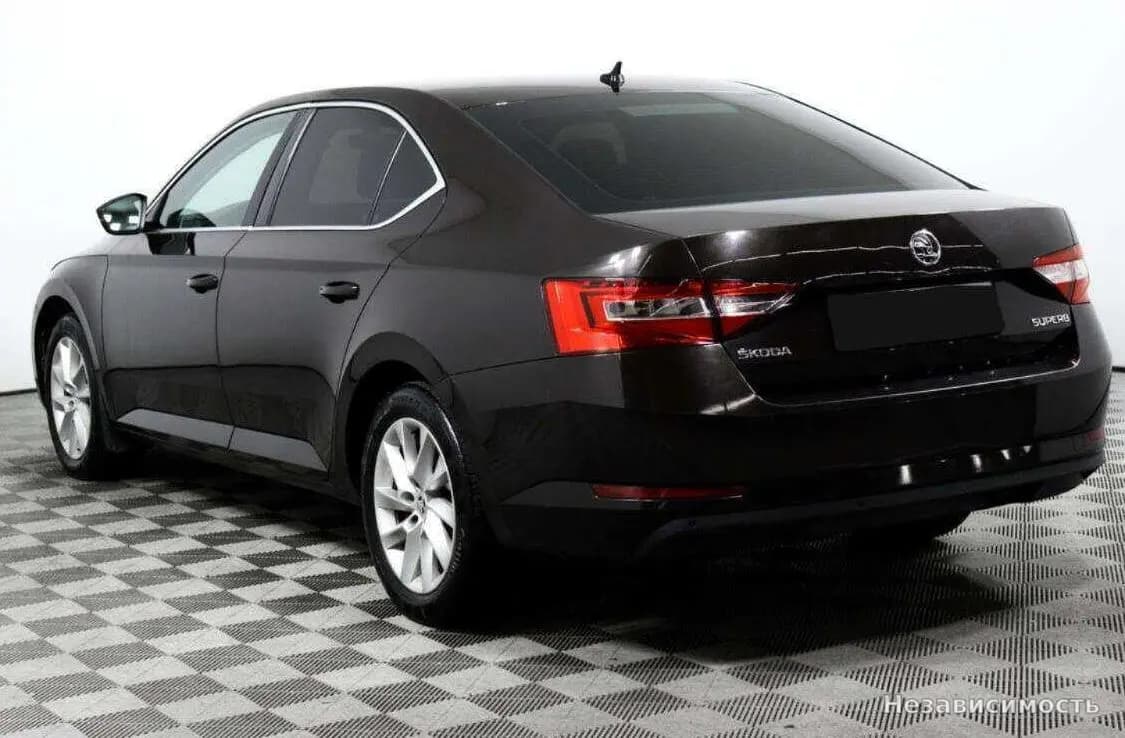 Skoda Superb 2015 с пробегом — фото 7