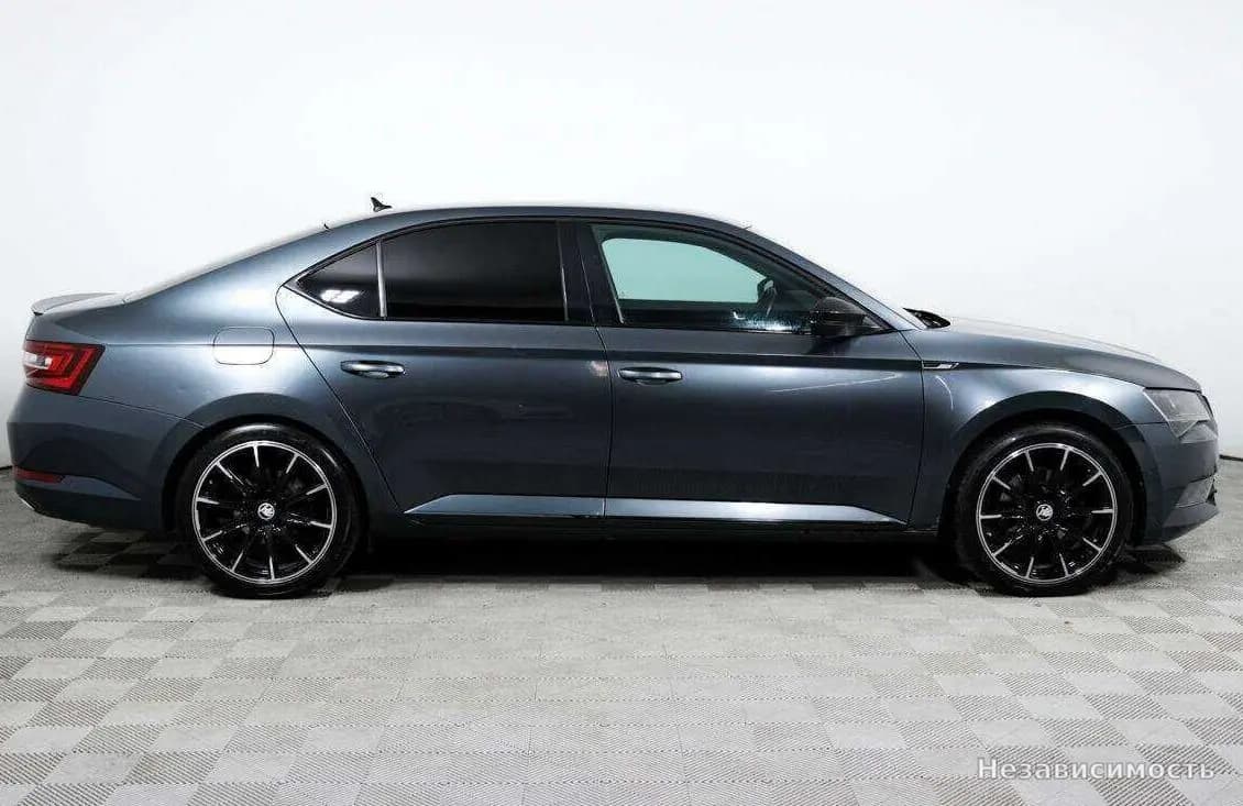 Skoda Superb 2017 с пробегом — фото 4