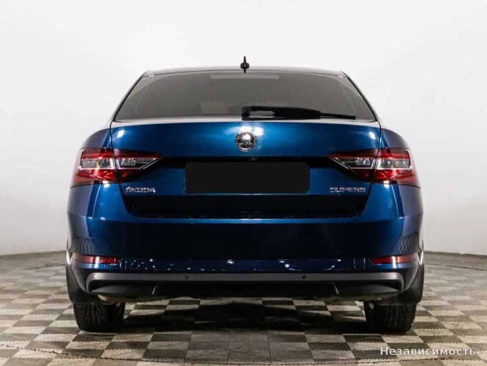 Skoda Superb 2018 с пробегом — фото 6