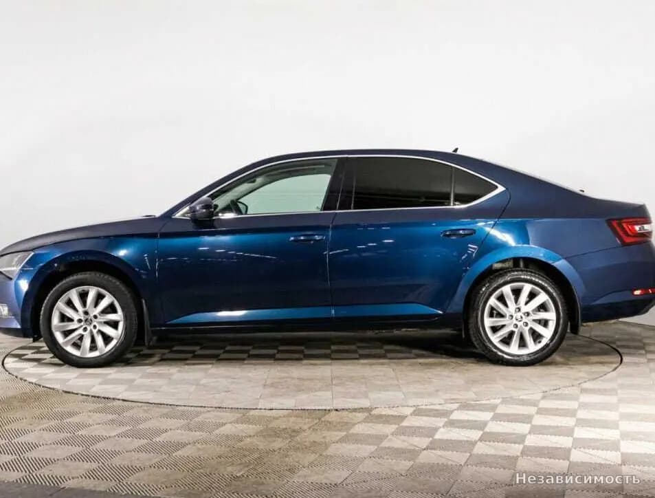 Skoda Superb 2018 с пробегом — фото 8
