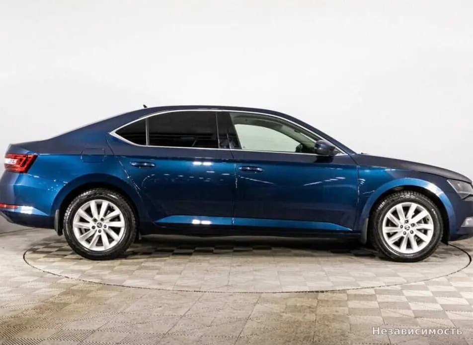 Skoda Superb 2018 с пробегом — фото 4