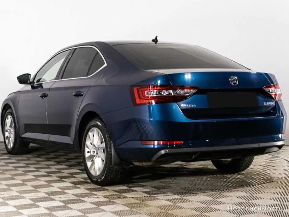 Skoda Superb 2018 с пробегом — фото 7
