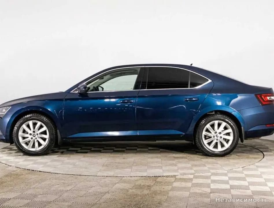 Skoda Superb 2018 с пробегом — фото 8