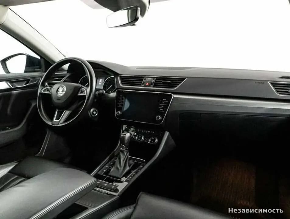 Skoda Superb 2018 с пробегом — фото 9