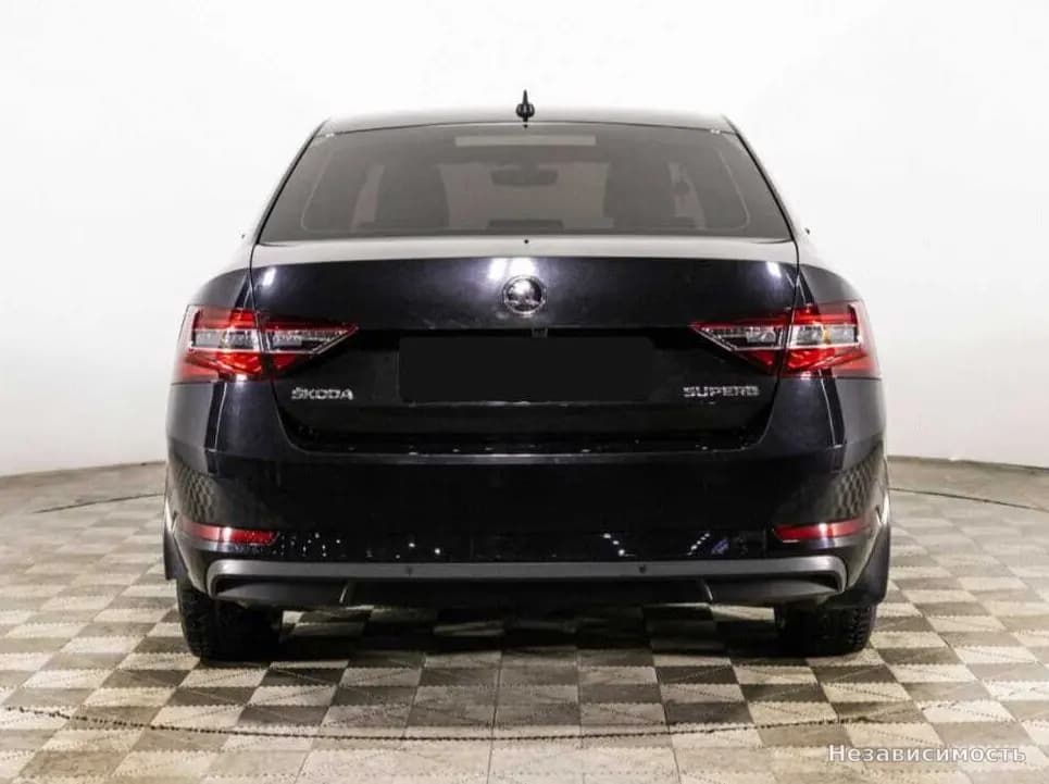 Skoda Superb 2017 с пробегом — фото 6