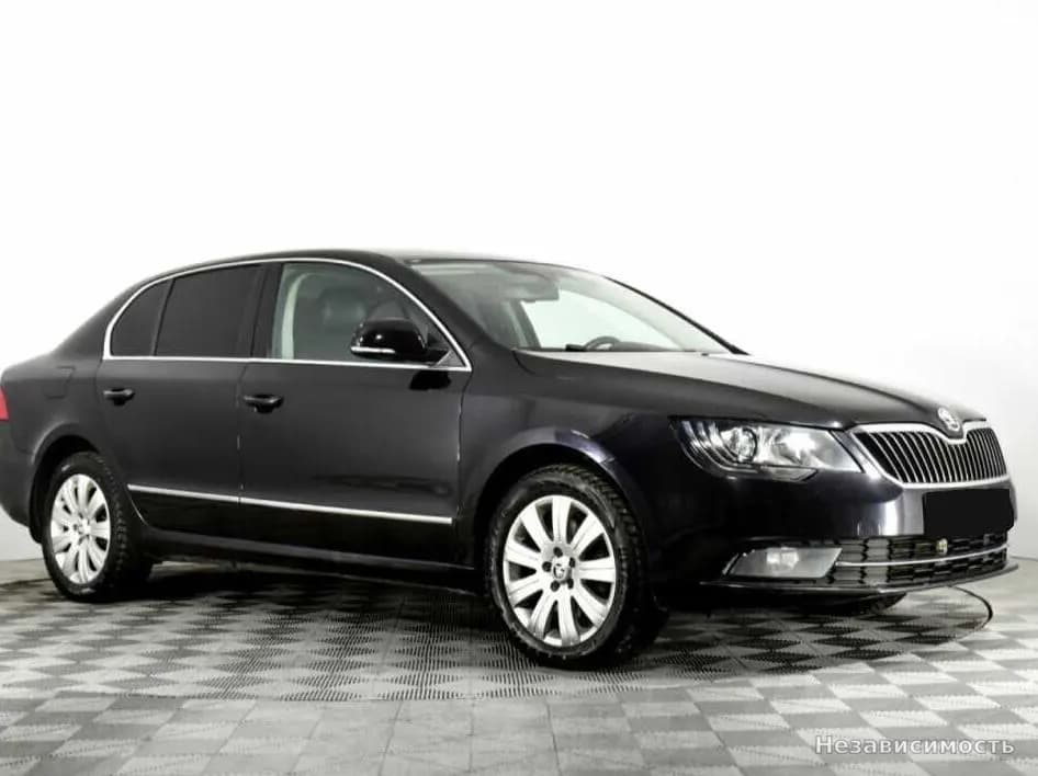 Skoda Superb 2013 с пробегом — фото 3