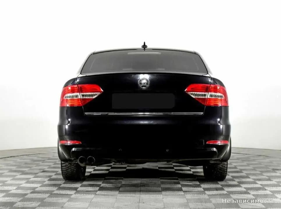 Skoda Superb 2013 с пробегом — фото 5