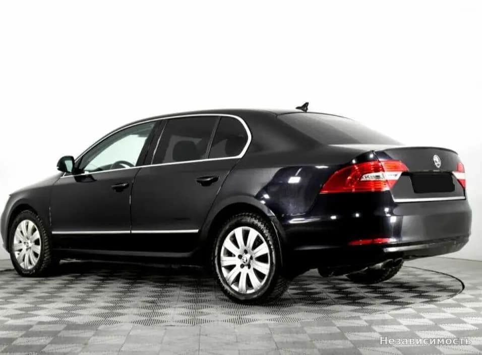 Skoda Superb 2013 с пробегом — фото 6