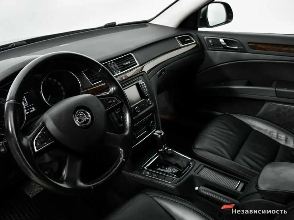 Skoda Superb 2013 с пробегом — фото 7