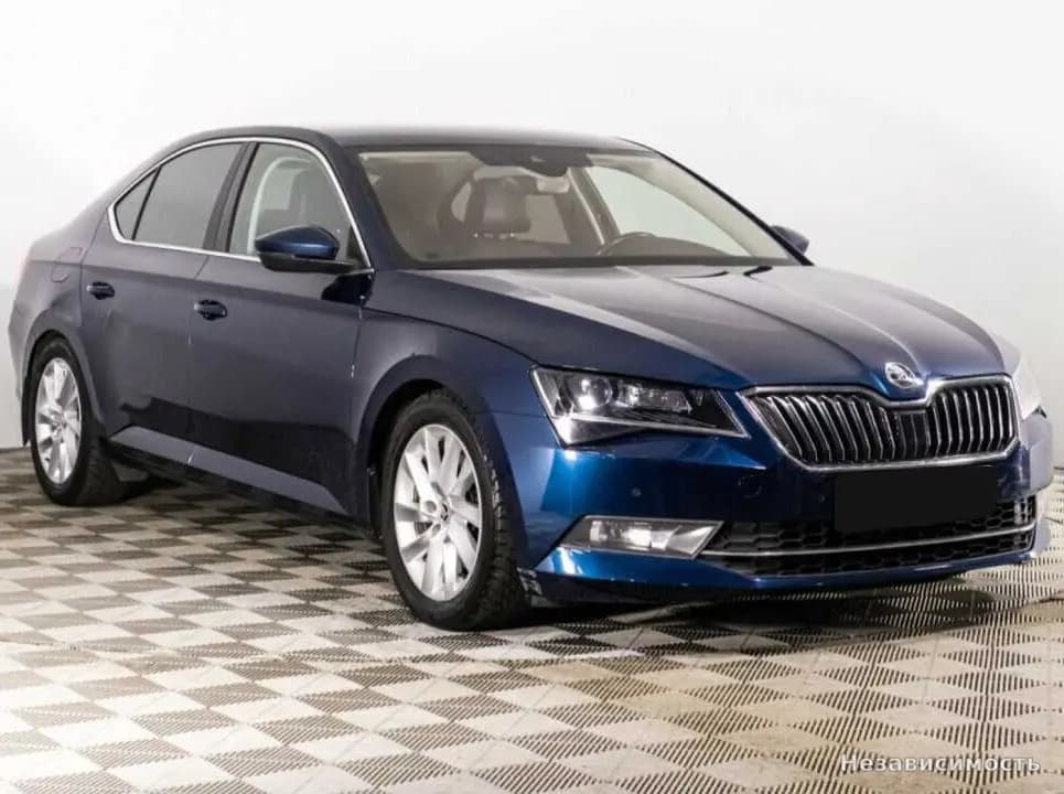 Skoda Superb 2017 с пробегом — фото 3